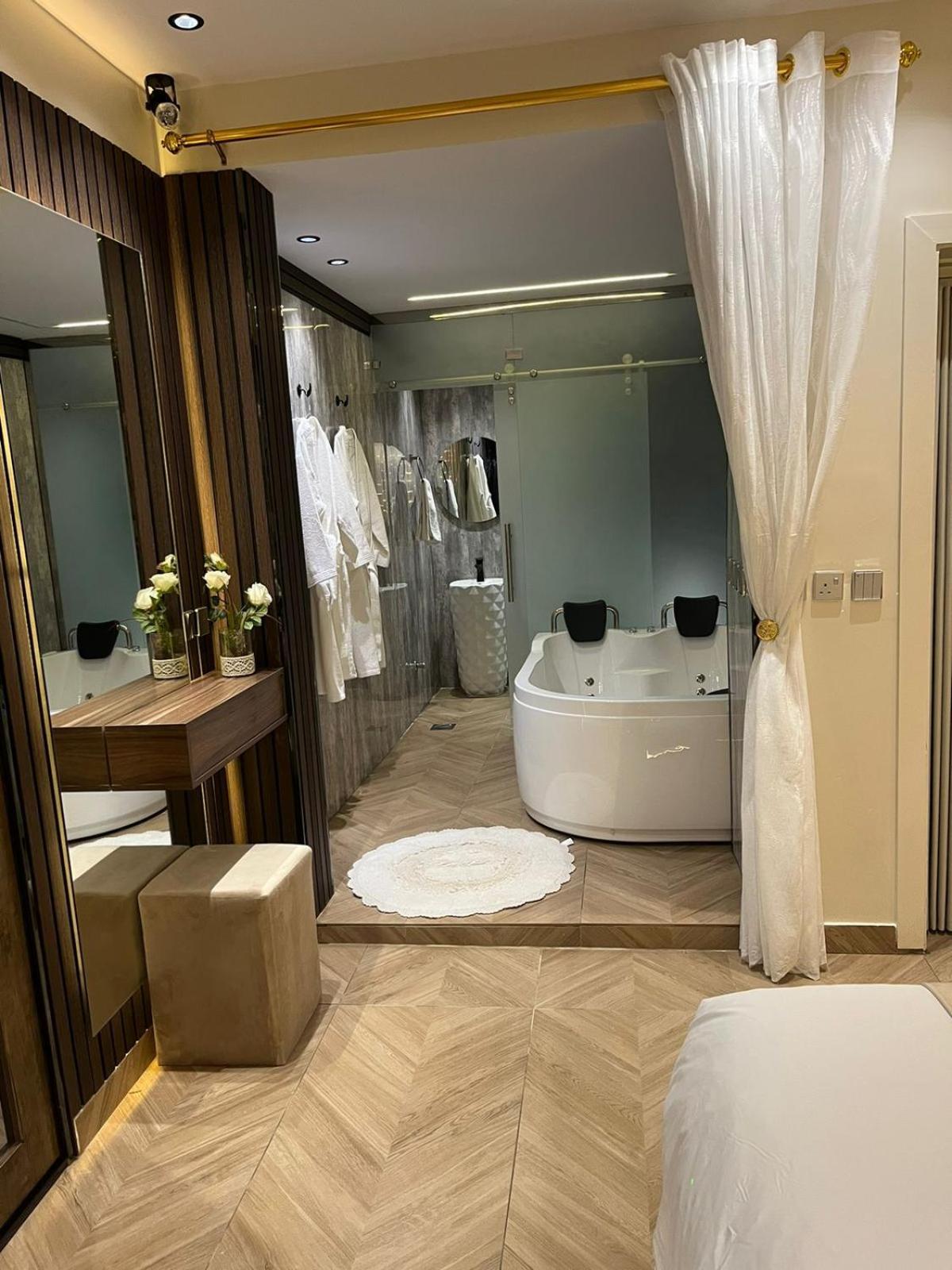 Nourth House Aparthotel Ель-Кураят Екстер'єр фото