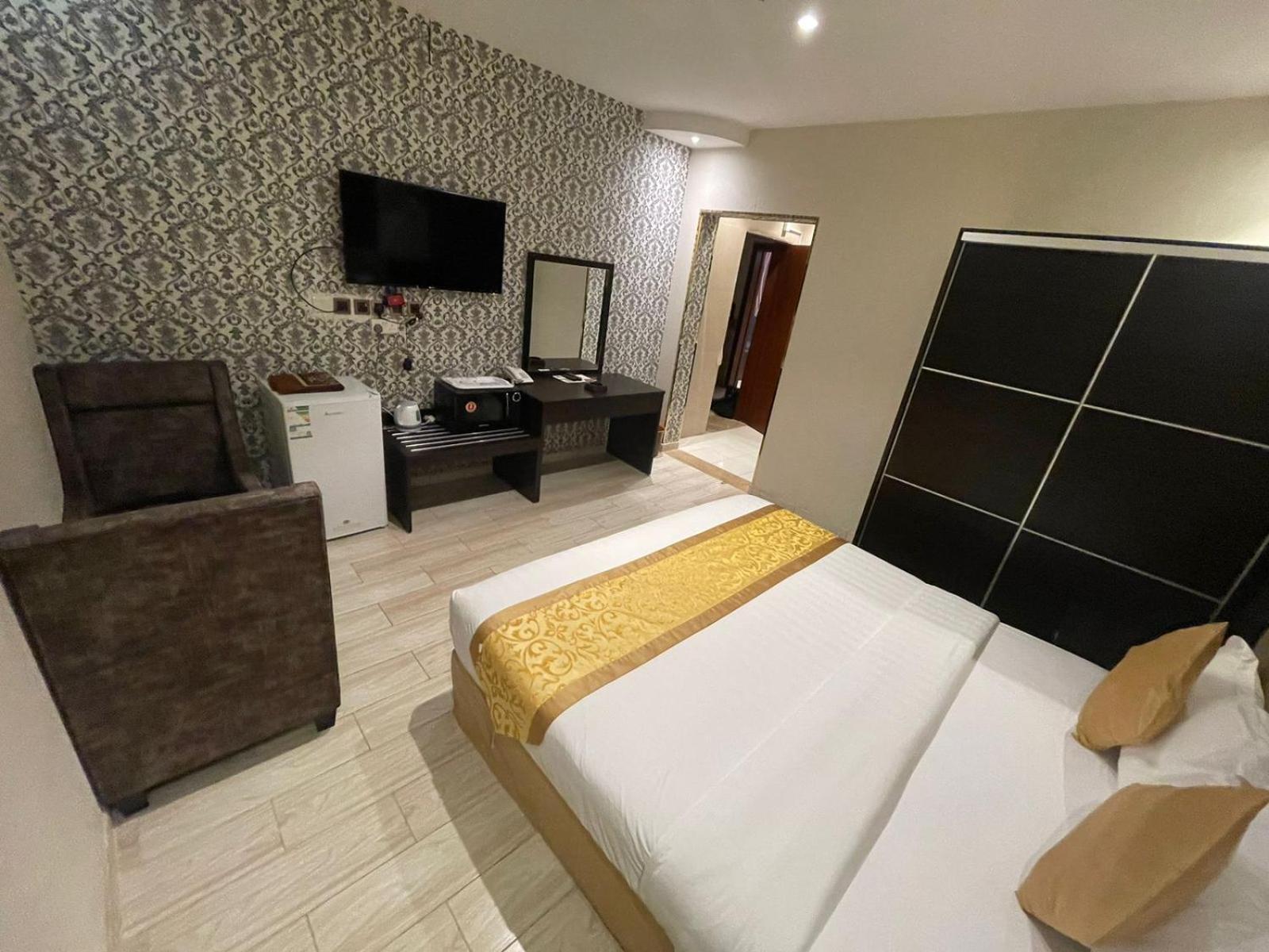 Nourth House Aparthotel Ель-Кураят Екстер'єр фото