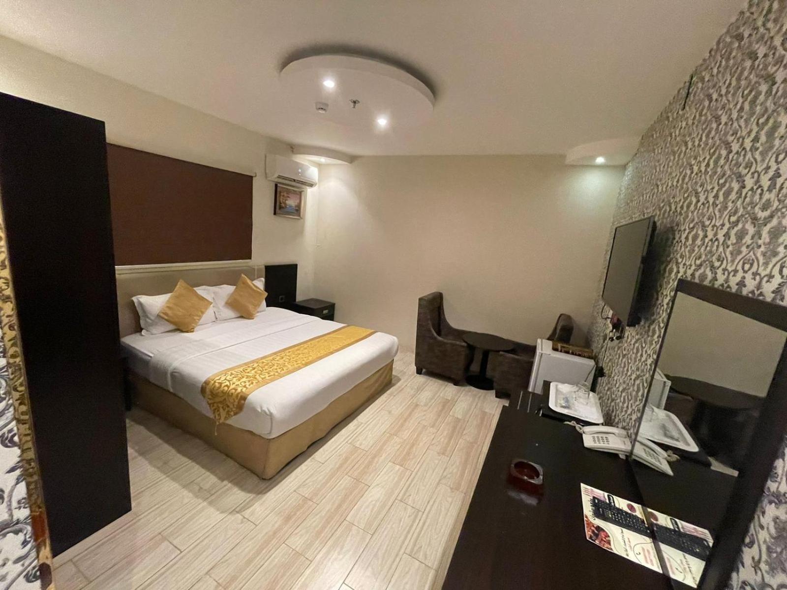 Nourth House Aparthotel Ель-Кураят Екстер'єр фото