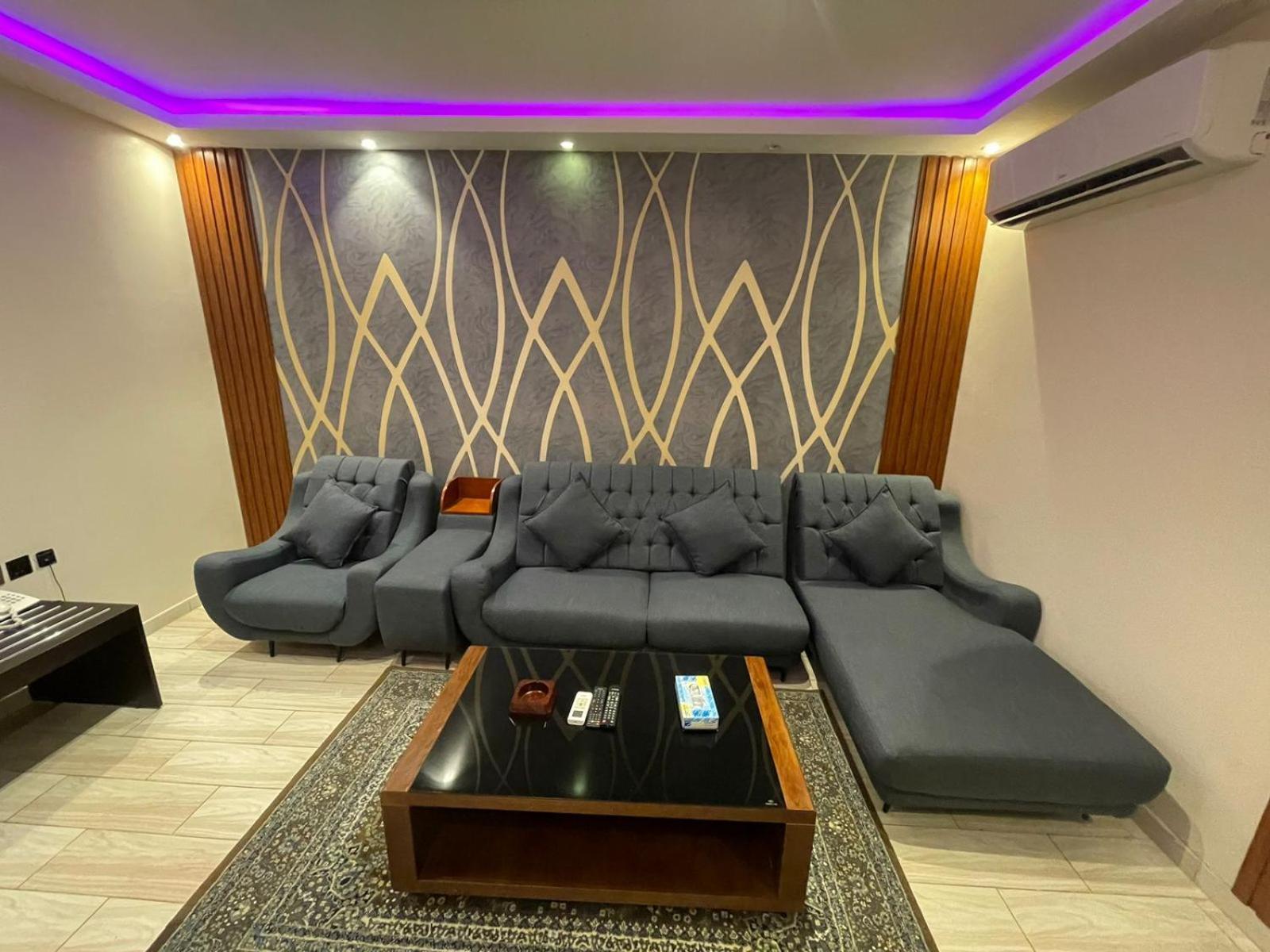 Nourth House Aparthotel Ель-Кураят Екстер'єр фото